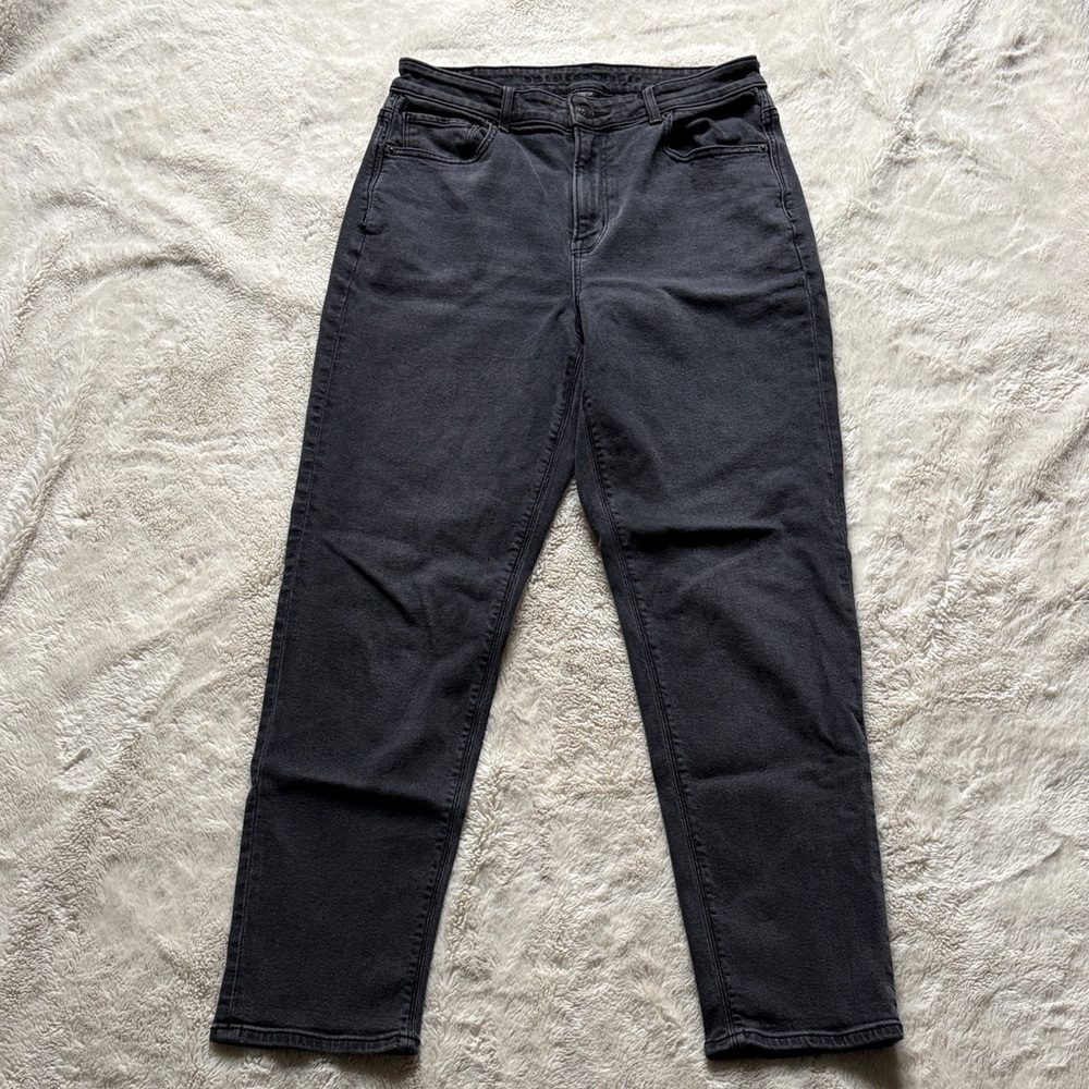 American Eagle Stretch Mom Jeans Sz 8 | High Rise Black Denim AEO - Picture 3 of 12